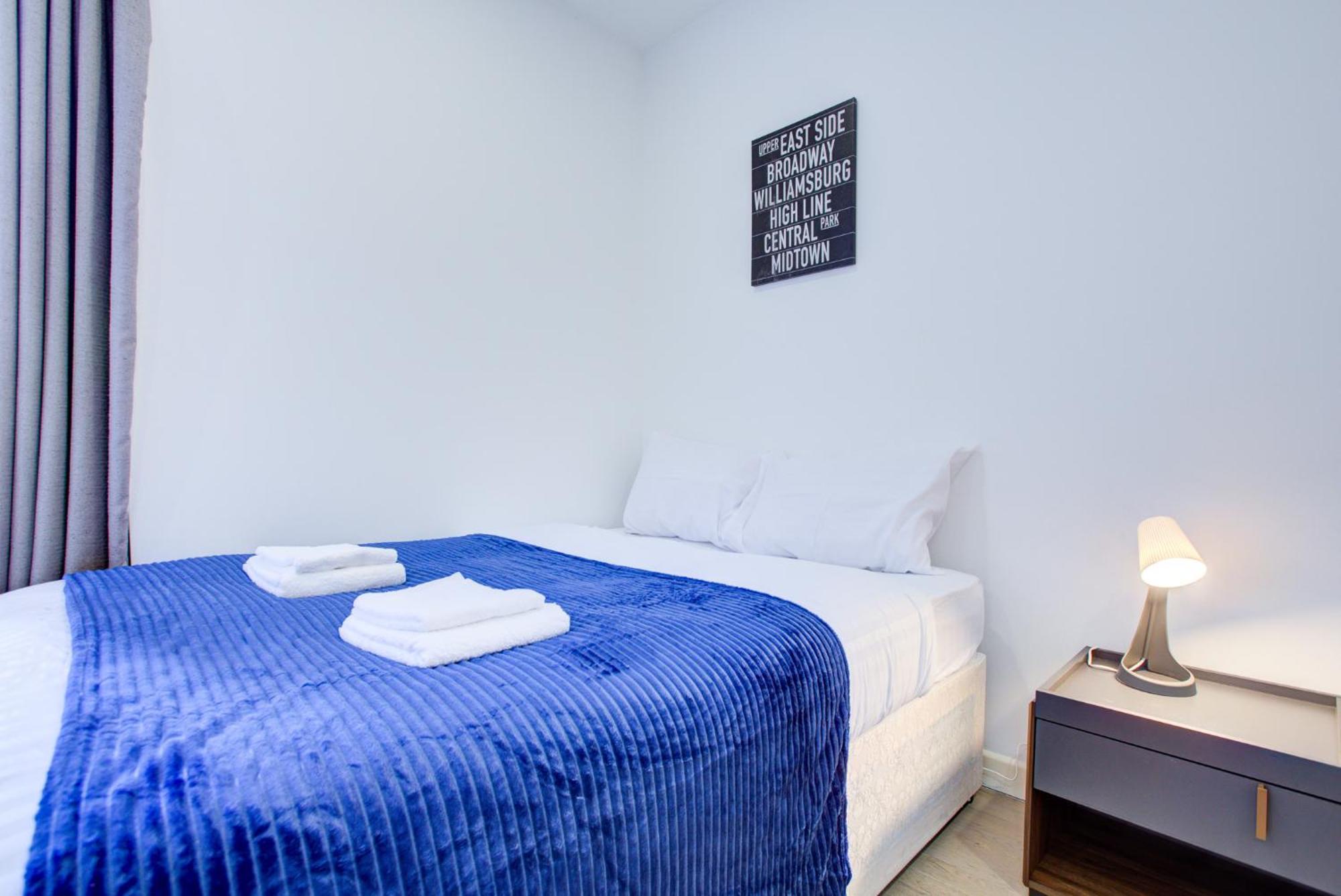 Canning Town 4-person Flat * Londra