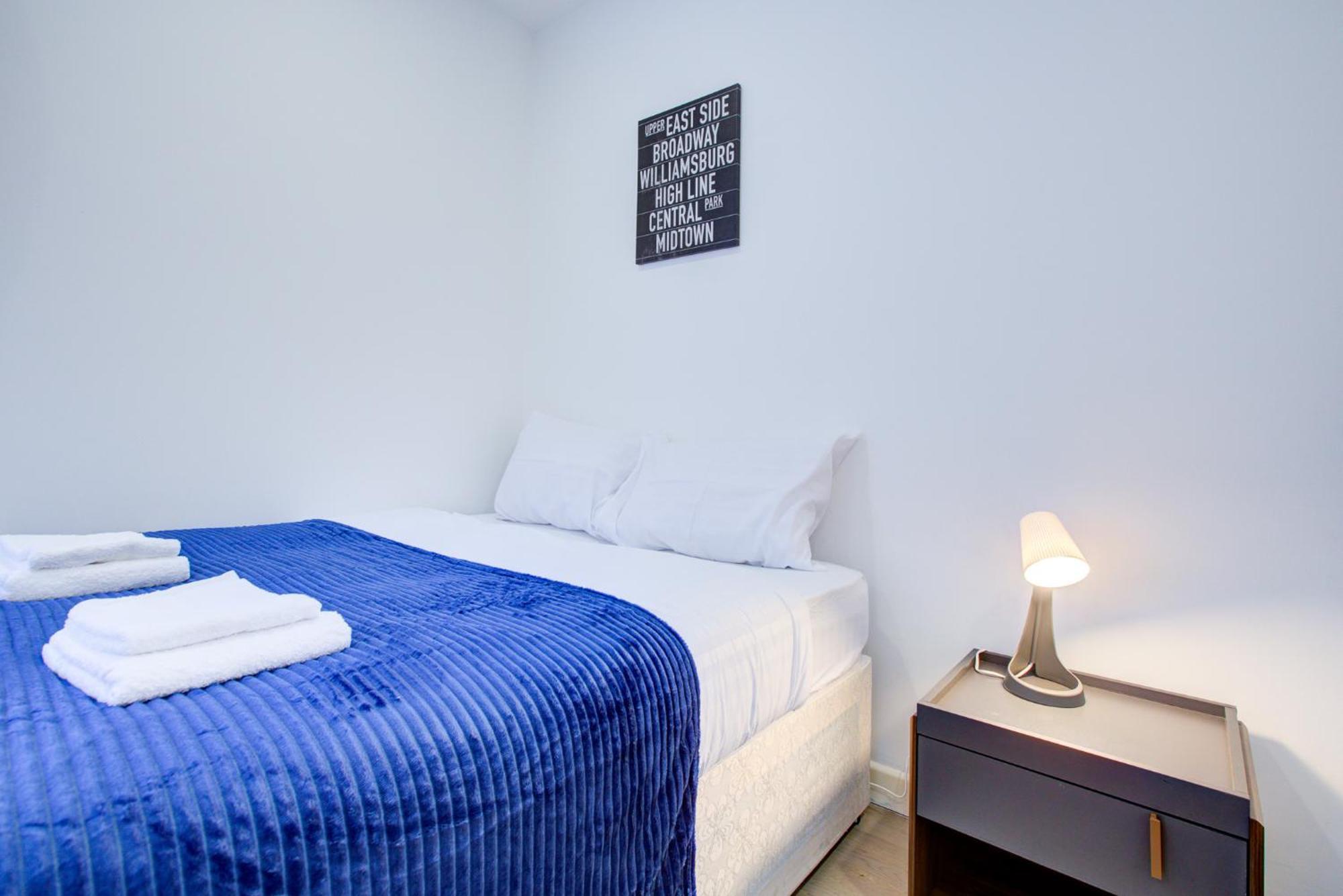Appartamento Canning Town 4-person Flat Londra
