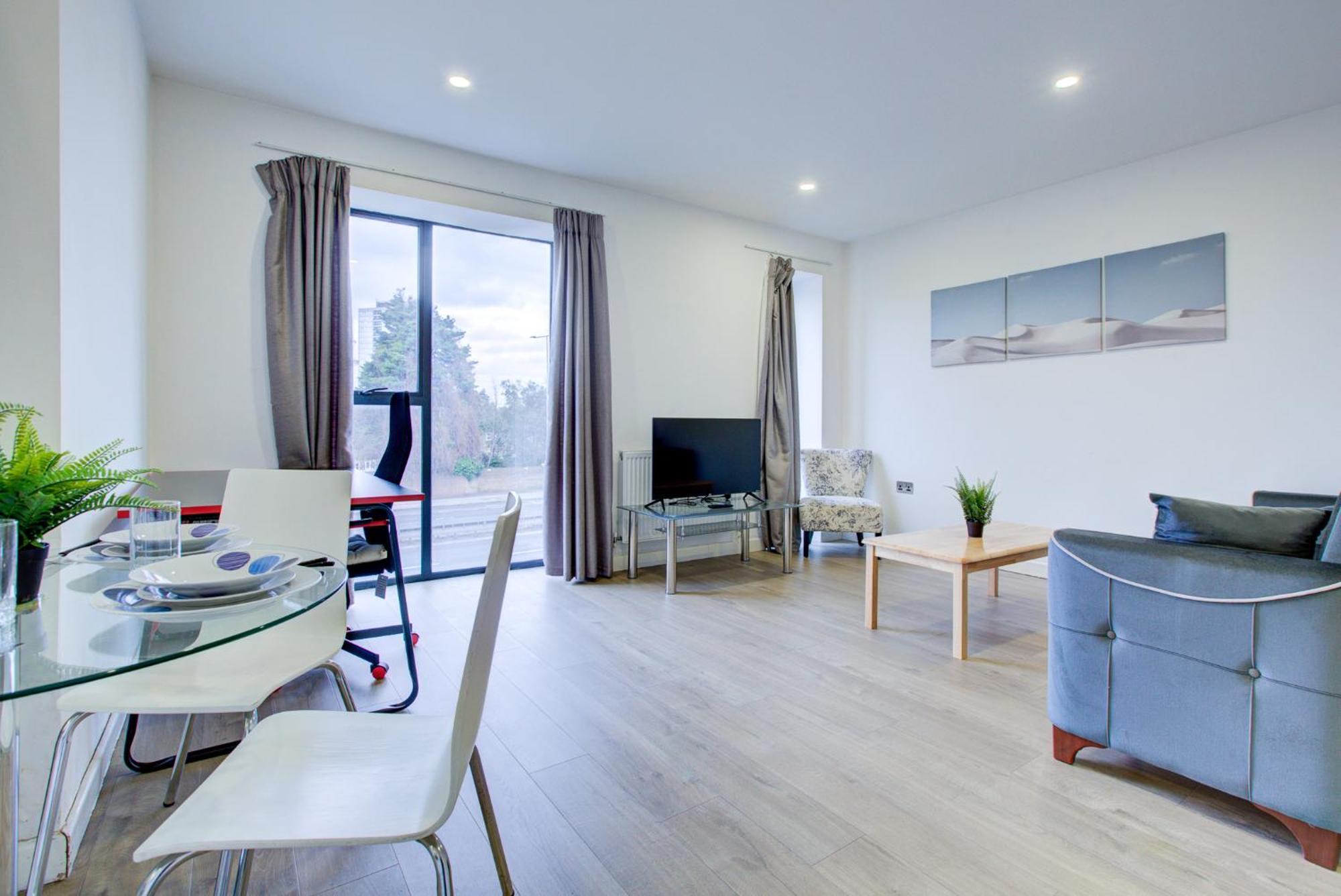Canning Town 4-person Flat * Londra